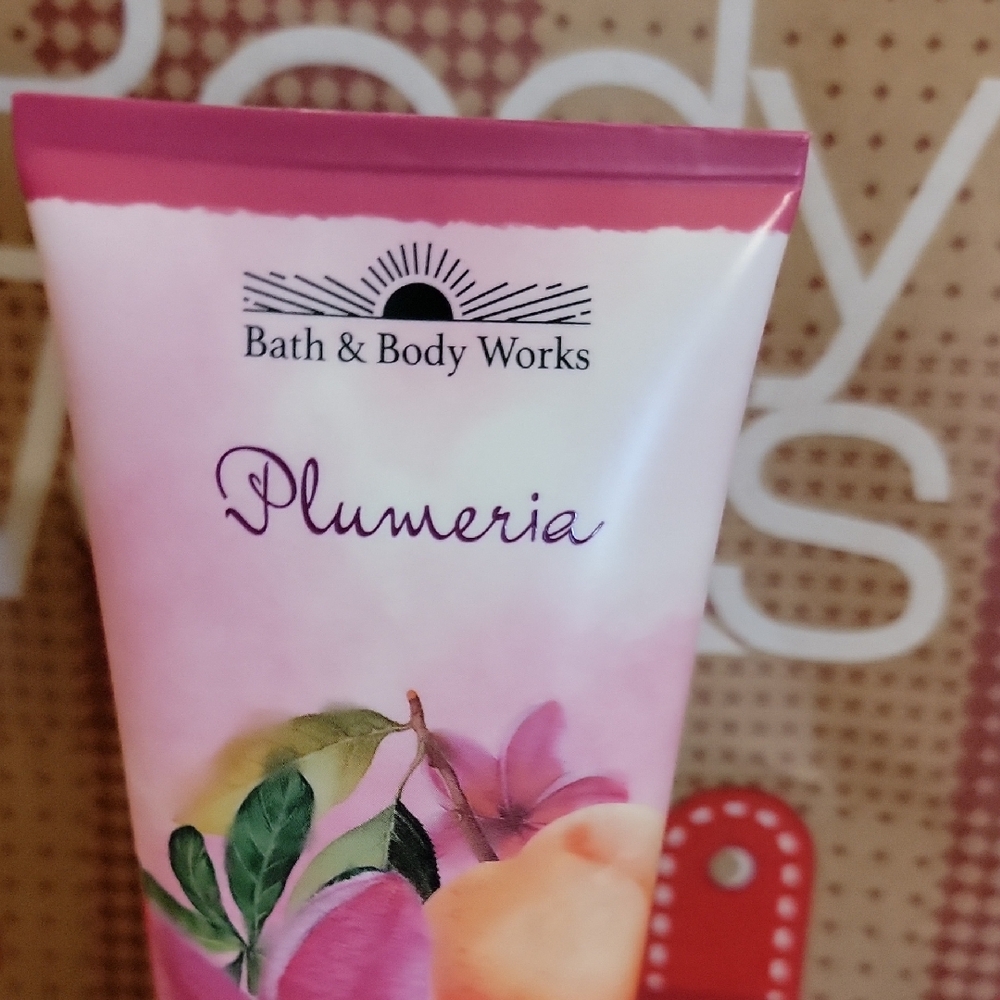 Bath & Body Works Plumeria Body Cream - Pink and Green - Picture 4 of 6